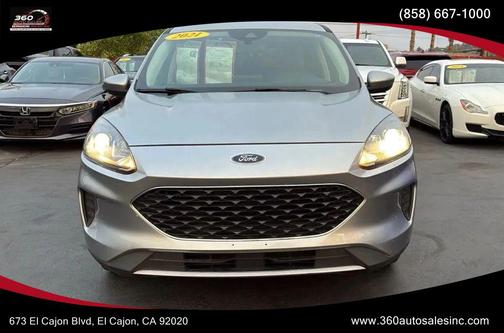 2021 Ford Escape SE