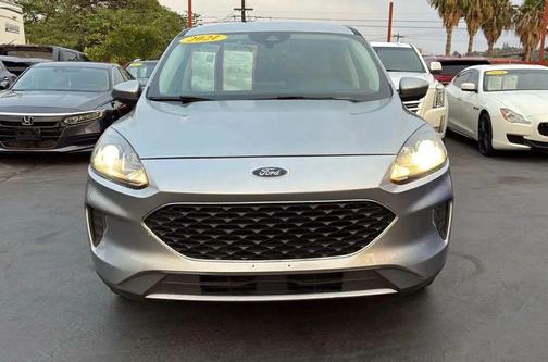 2021 Ford Escape SE