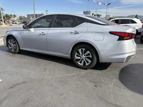 2020 Nissan Altima S FWD