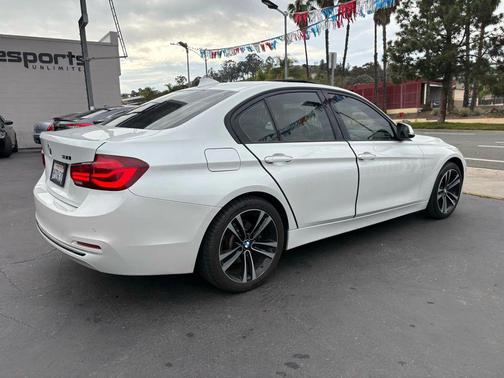 2018 BMW 330 330i Sedan 4D