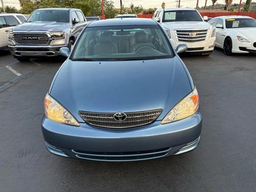 2004 Toyota Camry LE