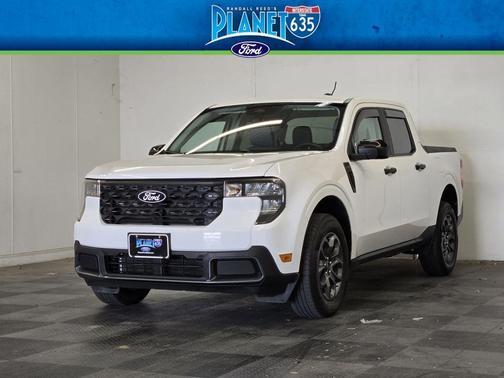Oxford White 2025 Ford Maverick XLT