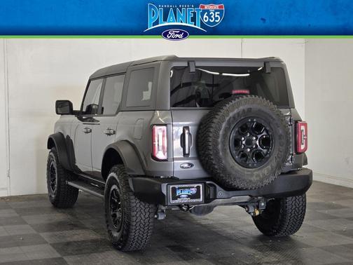 Gray Metallic 2021 Ford Bronco Wildtrak
