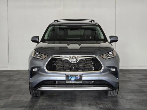 2024 Toyota Highlander PLATINUM