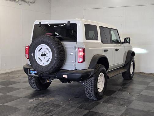 Avalanche 2026 Ford Bronco Heritage Edition