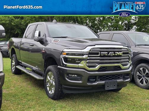 Crystal Metallic 2025 RAM 2500 Laramie