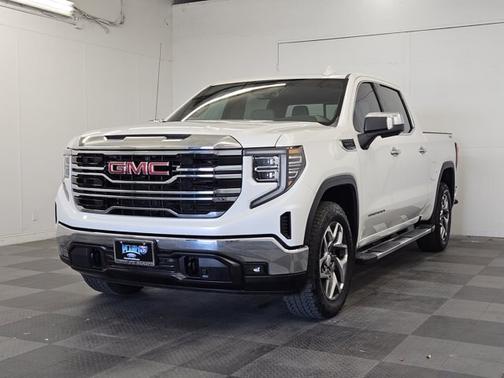 2022 GMC Sierra 1500 SLT
