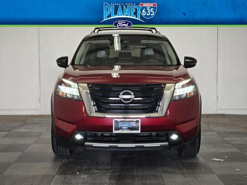Red 2 Tone 2022 Nissan Pathfinder SL