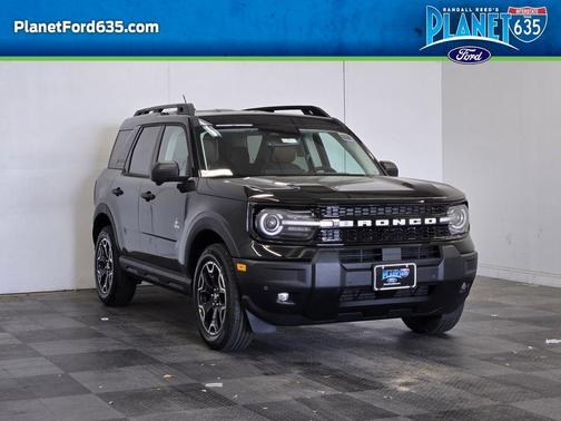 Shadow 2026 Ford Bronco Sport Outer Banks