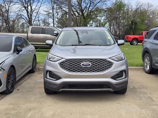 ICONIC SILVER 2024 Ford Edge SEL