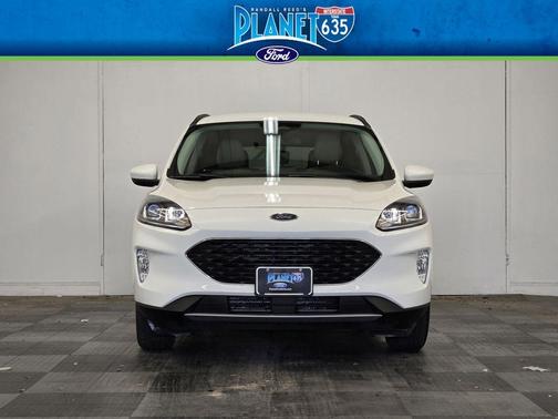 White Metallic 2022 Ford Escape SEL