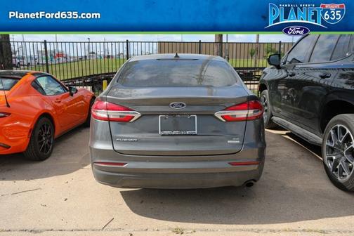 2020 Ford Fusion SE