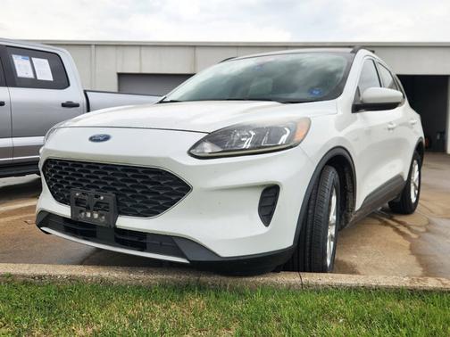 OXFORD WHITE 2020 Ford Escape SE