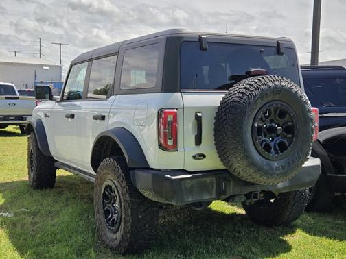 OXFORD WHITE 2023 Ford Bronco