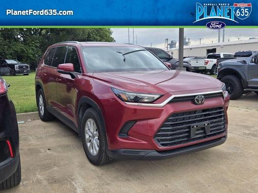 Pearl 2025 Toyota Grand Highlander XLE