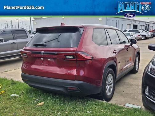 Pearl 2025 Toyota Grand Highlander XLE