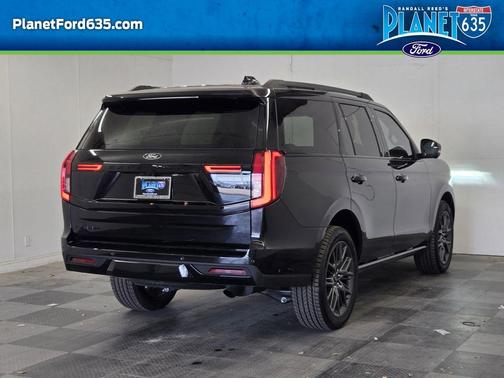 Black Metallic 2025 Ford Expedition Platinum
