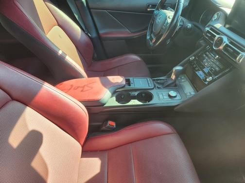 2021 Lexus IS 300 BASE