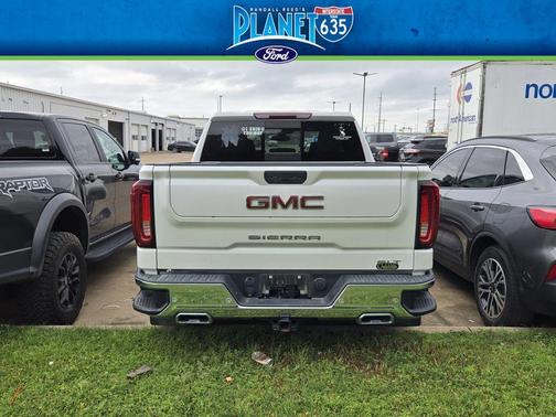 White Frost 2022 GMC Sierra 1500 Limited SLT