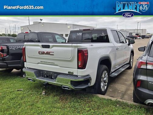 White Frost 2022 GMC Sierra 1500 Limited SLT