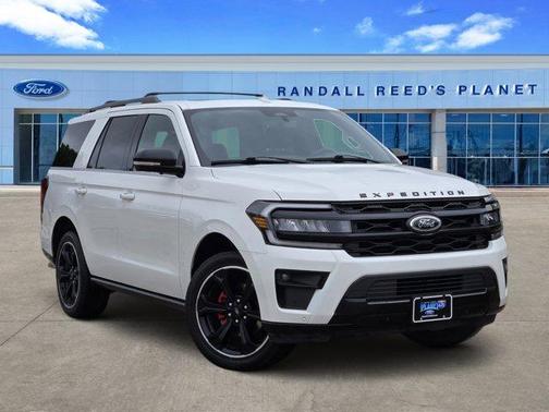 White Metallic 2024 Ford Expedition Limited