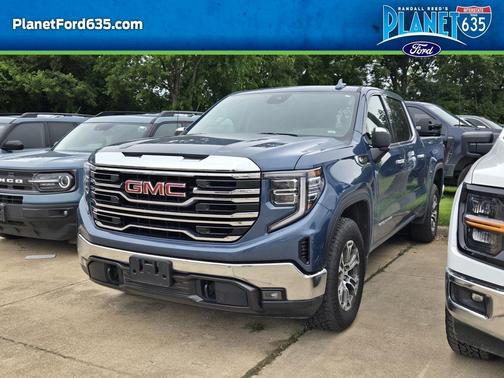 Metallic 2024 GMC Sierra 1500 SLT