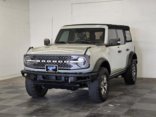 Cactus 2021 Ford Bronco Badlands