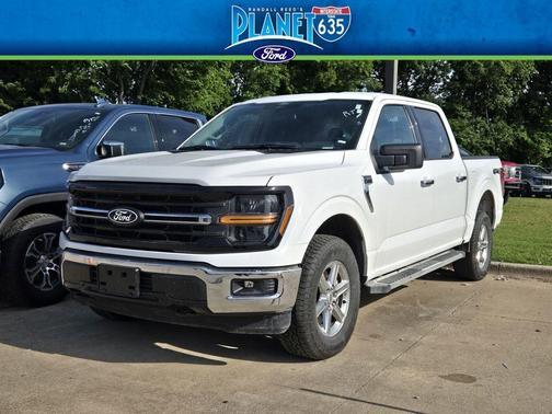 Oxford White 2025 Ford F-150 XLT