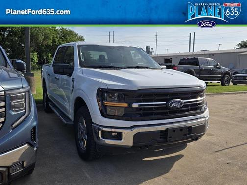 Oxford White 2025 Ford F-150 XLT
