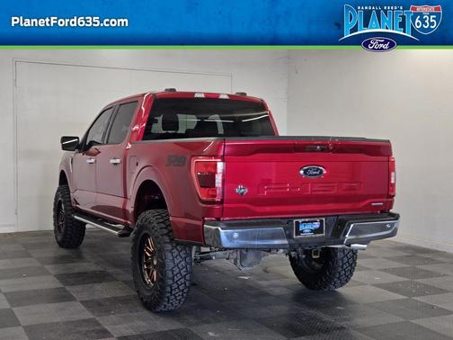 Red Metallic 2022 Ford F-150 XLT