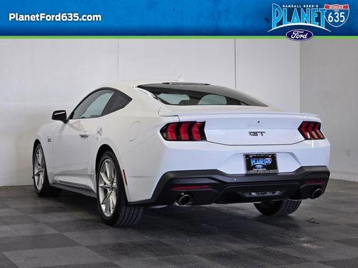 Oxford White 2025 Ford Mustang GT Premium
