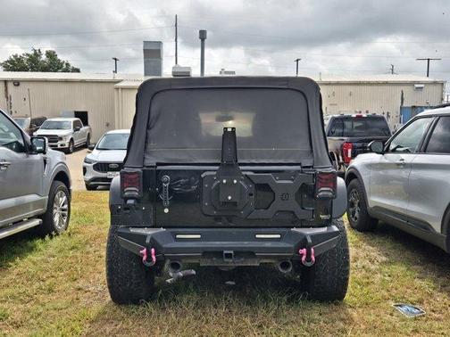 Black Clearcoat 2017 Jeep Wrangler Unlimited Rubicon