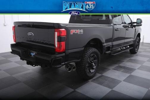 2023 Ford F-250 LARIAT