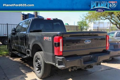 2023 Ford F-250 LARIAT