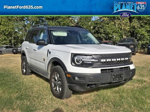 Oxford White 2023 Ford Bronco Sport Badlands