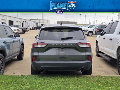 Gray Metallic 2021 Ford Escape SE