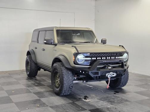 2024 Ford Bronco WILDTRAK