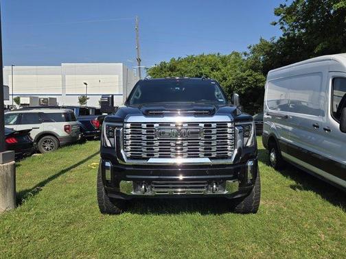 Onyx Black 2024 GMC Sierra 2500 Denali