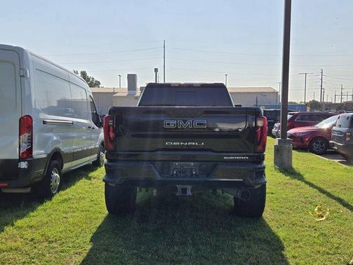 Onyx Black 2024 GMC Sierra 2500 Denali
