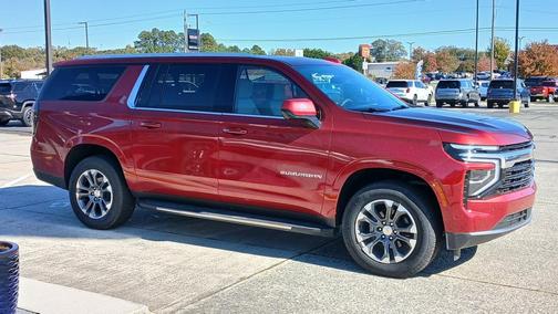 2025 Chevrolet Suburban LS