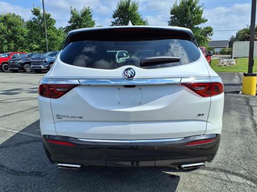 2022 Buick Enclave AWD Essence