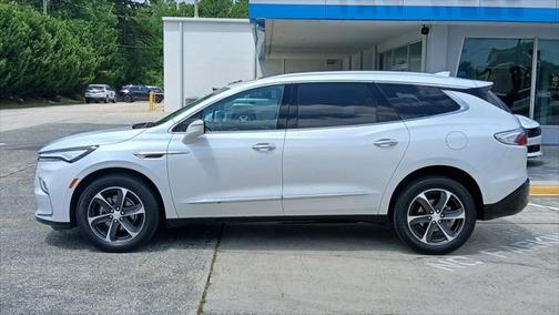 2022 Buick Enclave AWD Essence