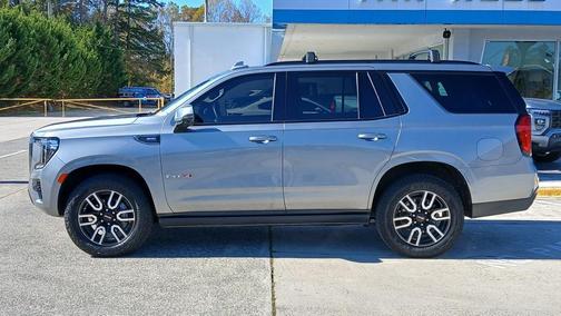 2023 GMC Yukon 4WD AT4