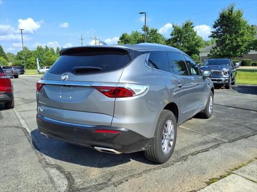 2023 Buick Enclave Essence FWD