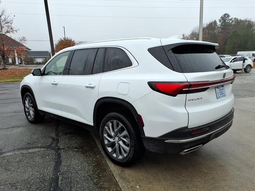 2025 Buick Enclave Preferred FWD