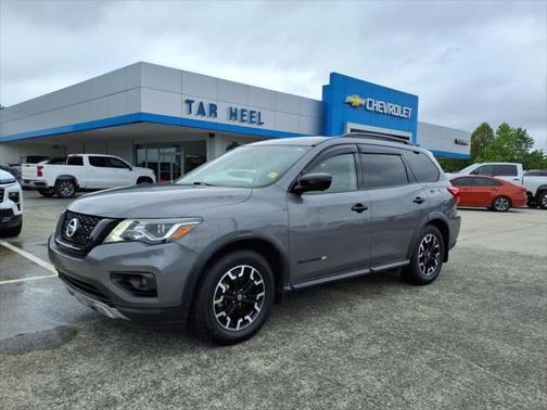 2019 Nissan Pathfinder SL