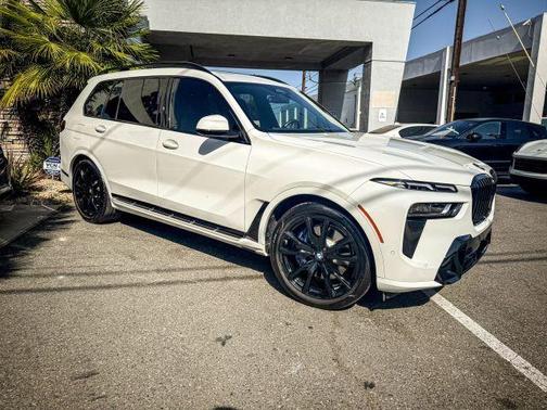 2024 BMW X7 xDrive40i