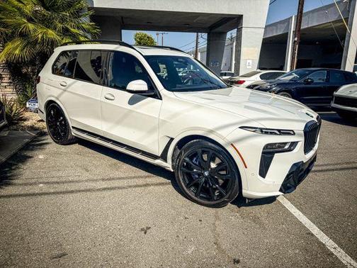 2024 BMW X7 xDrive40i