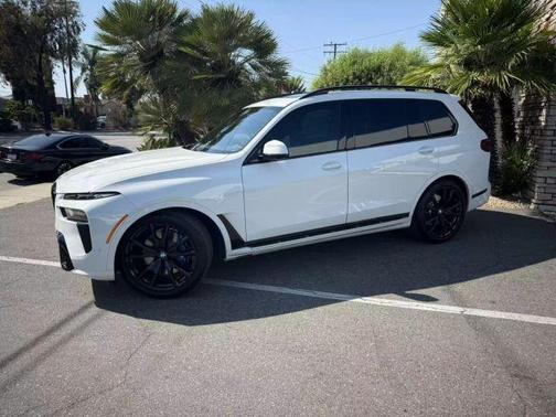2024 BMW X7 xDrive40i