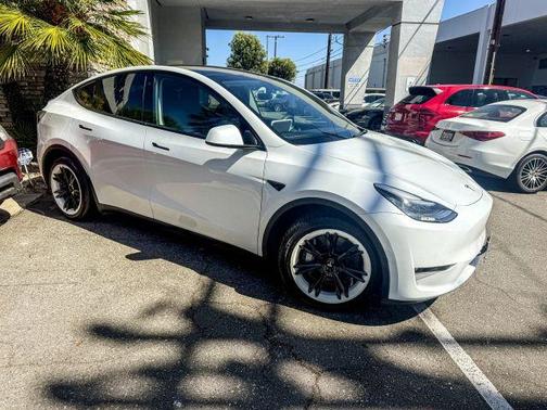 2020 Tesla Model Y Long Range